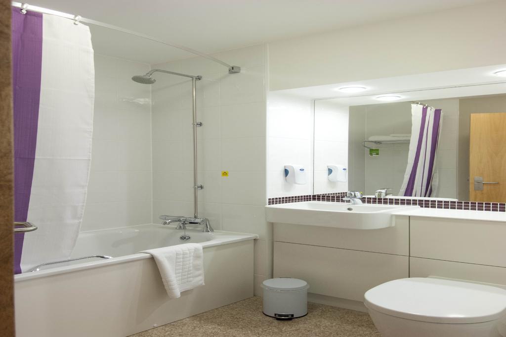 Premier Inn Leicester Fosse Park Экстерьер фото